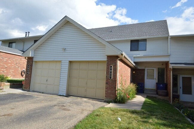 property at 2027 Gyros Cir