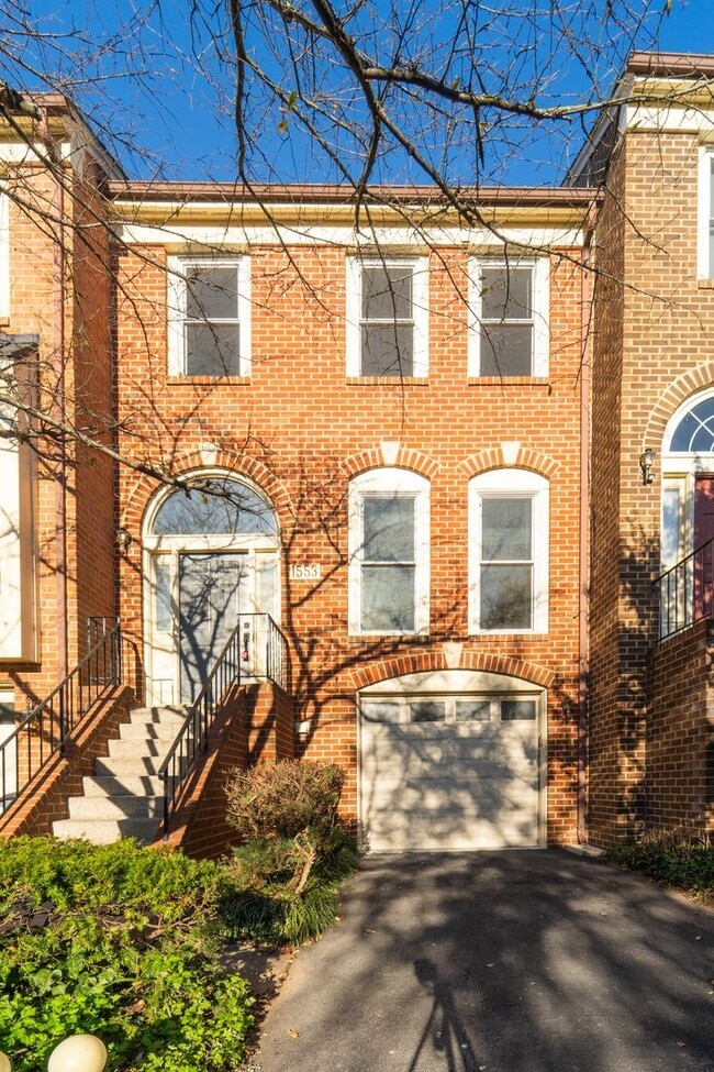 property at 1553 Templeton Pl