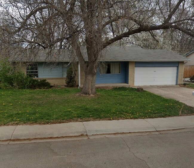 820 Oxford Ln