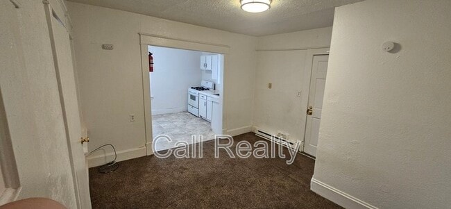 property at 1421 W Maxwell Ave