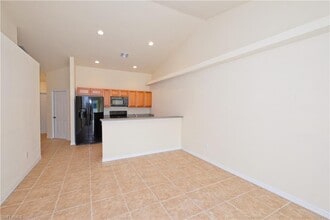 613 SE 14th St in Cape Coral, FL - Building Photo - Building Photo