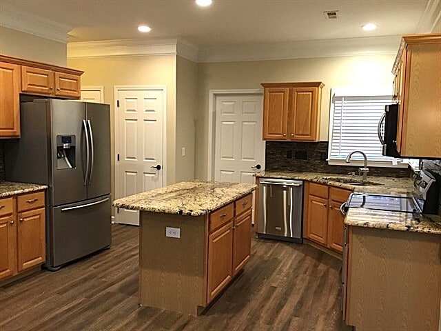 10105 Grimbsy Ct in Huntersville, NC - Building Photo - Building Photo