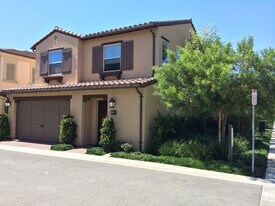116 Pendant in Irvine, CA - Building Photo