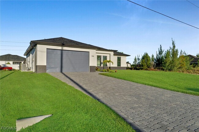 1908 NW 24th Ave in Cape Coral, FL - Building Photo - Building Photo