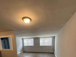 394 Park Ave in Orange, NJ - Foto de edificio - Building Photo