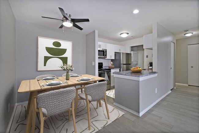 The Reserve at Southgate in Southgate, MI - Foto de edificio - Building Photo