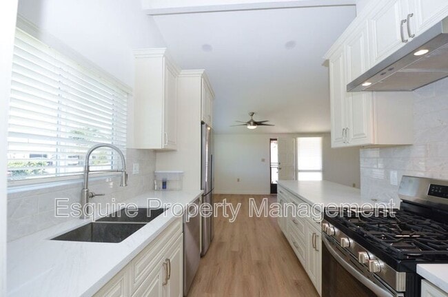 property at 285 Grandview Cir