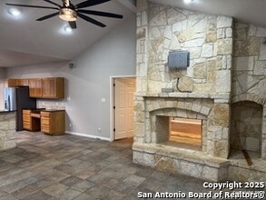 998 Abbott Rd in Saint Hedwig, TX - Building Photo - Building Photo