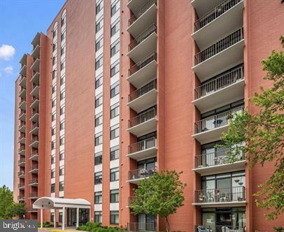 property at 1 Smeton Pl