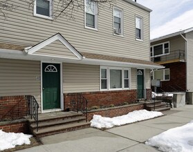 479-485 Hoboken Rd in Carlstadt, NJ - Building Photo - Building Photo