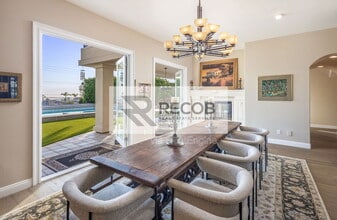 3335 Caminito Daniella in Del Mar, CA - Building Photo - Building Photo