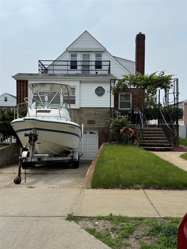 property at 542 W Park Ave