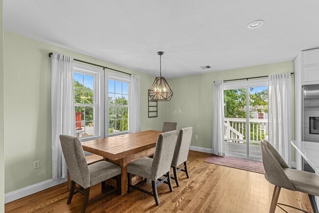 47 Oldfields Rd in Boston, MA - Building Photo - Building Photo