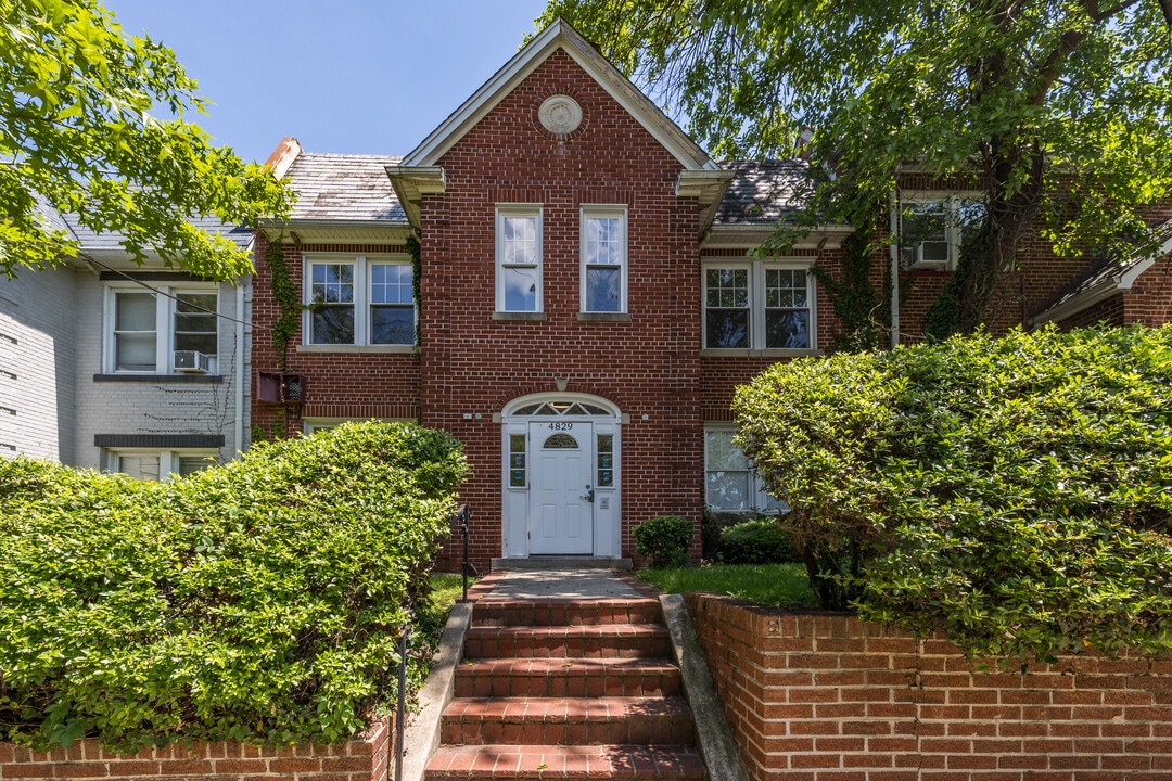 4829 3rd St NW in Washington, DC - Building Photo