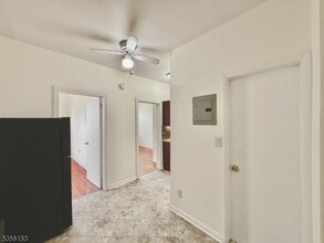 93 Bay St in Montclair, NJ - Building Photo - Building Photo