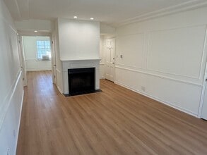 530 N Sycamore Ave, Unit Unit B in Los Angeles, CA - Building Photo - Building Photo