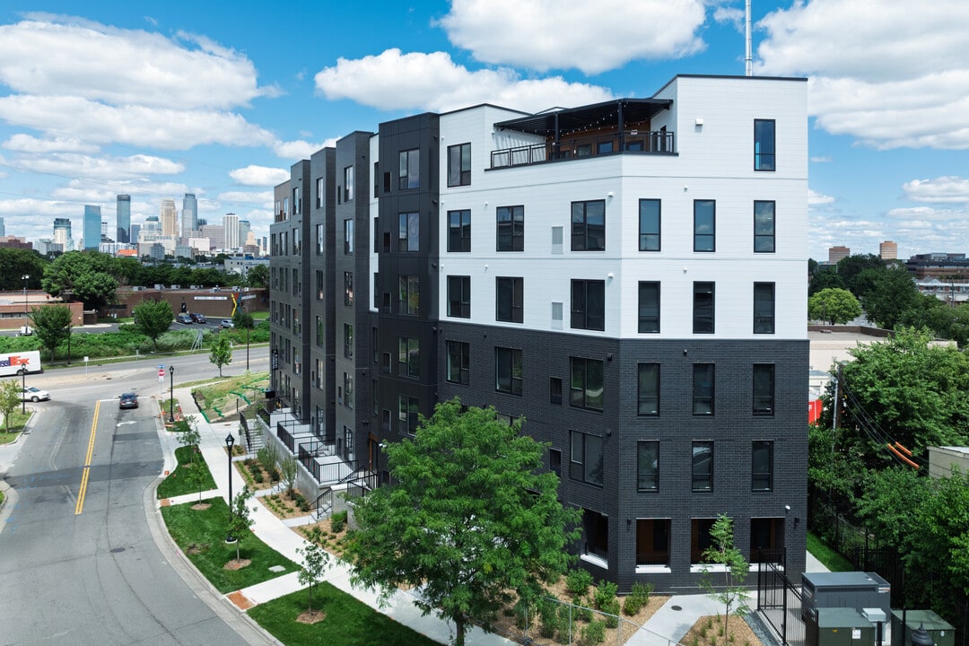 Wadaag Commons in Minneapolis, MN - Foto de edificio