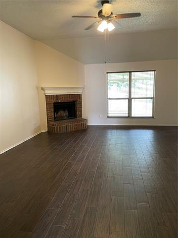 817 Parkhill Dr in Mansfield, TX - Building Photo - Building Photo