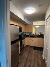 2548 Centergate Dr in Miramar, FL - Building Photo - Building Photo