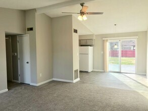 1366 Countryside Dr in Indianapolis, IN - Building Photo - Building Photo