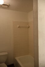 2305 Southridge Dr in Jefferson City, MO - Building Photo - Building Photo