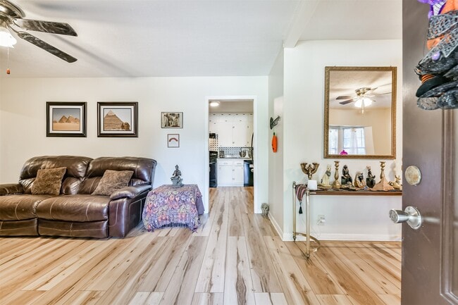 222 Linda St in Deer Park, TX - Building Photo - Building Photo