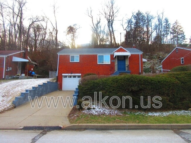property at 1097 Roseanne Ave