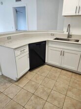 802 Villa Cir in Boynton Beach, FL - Building Photo - Building Photo