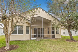 175 NW Willow Grove Ave in Port St. Lucie, FL - Building Photo - Building Photo