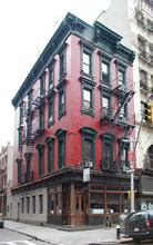 174 Grand St in New York, NY - Building Photo - Building Photo