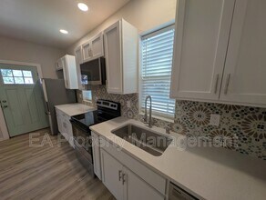 816 13th St NW in Albuquerque, NM - Building Photo - Building Photo