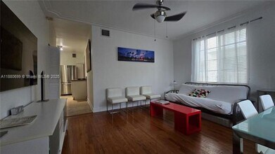 928 Euclid Ave in Miami Beach, FL - Building Photo - Building Photo