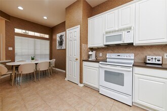 22 W Greenhill Terrace Pl in Spring, TX - Building Photo - Building Photo