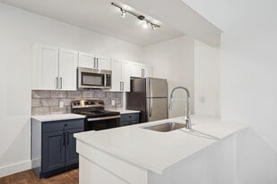 Mission Eagle Pointe in Allen, TX - Building Photo