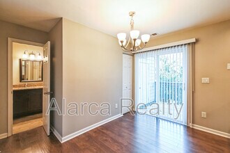 3909 N Course Dr in Charlotte, NC - Building Photo - Building Photo