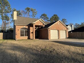 16706 Stapley Dr in Humble, TX - Building Photo - Building Photo