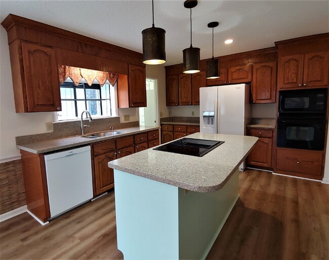 property at 456 Egret Dr
