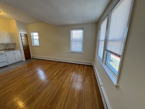 180 North Beacon St, Unit 180 north beacon street in Boston, MA - Building Photo - Building Photo