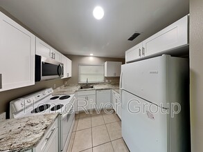 421 Hunter Cir in Kissimmee, FL - Building Photo - Building Photo