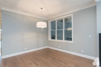 2310 N Southport Ave, Unit 1s in Chicago, IL - Building Photo - Building Photo