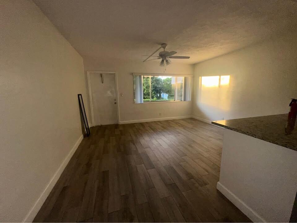 2381 Sunset Ave in Lake Worth Beach, FL - Building Photo