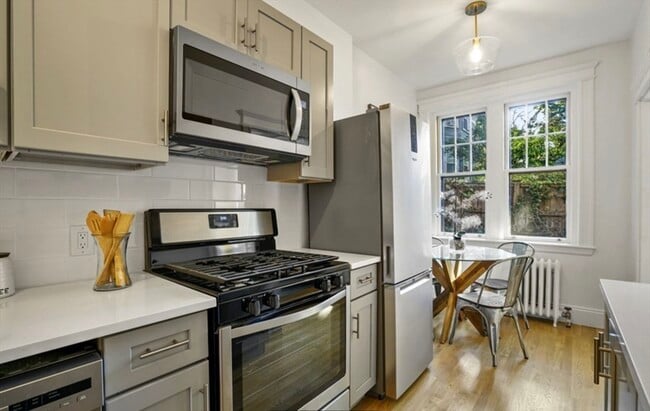 property at 5 Crawford St