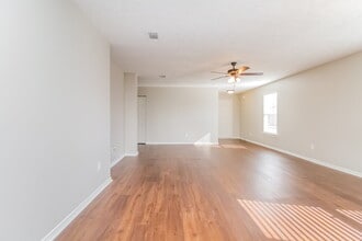 5553 Dory Dr in Nashville, TN - Building Photo - Building Photo