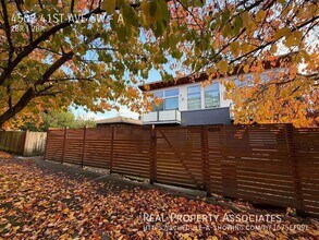 4502 41st Ave SW in Seattle, WA - Building Photo - Building Photo