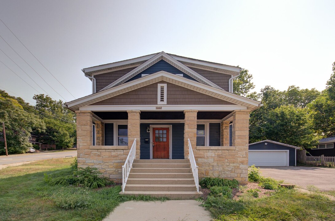 1302 S State St in Lockport, IL - Foto de edificio