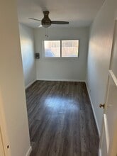 109A 8th St, Unit A in Seal Beach, CA - Foto de edificio - Building Photo