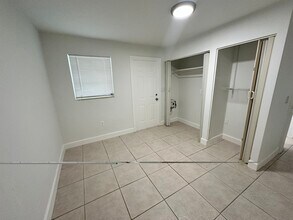 2550 SW 9th St, Unit 2550A in Miami, FL - Building Photo - Building Photo