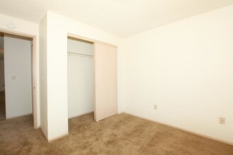 Laurelwood Gardens in Federal Way, WA - Building Photo - Building Photo