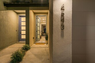 4531 Villa Loma Ln NE in Albuquerque, NM - Building Photo - Building Photo