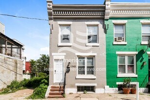 1345 N Myrtlewood St in Philadelphia, PA - Building Photo